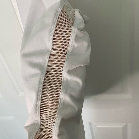 Fabletics Tank top - Picture 2 of 2